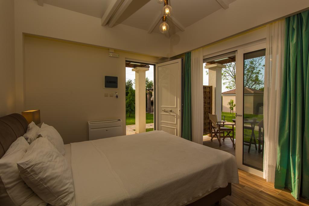 Fragos Garden Studios Kastro-Kyllini Bagian luar foto